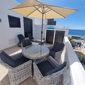 B16 Caleton Blanco Apartment